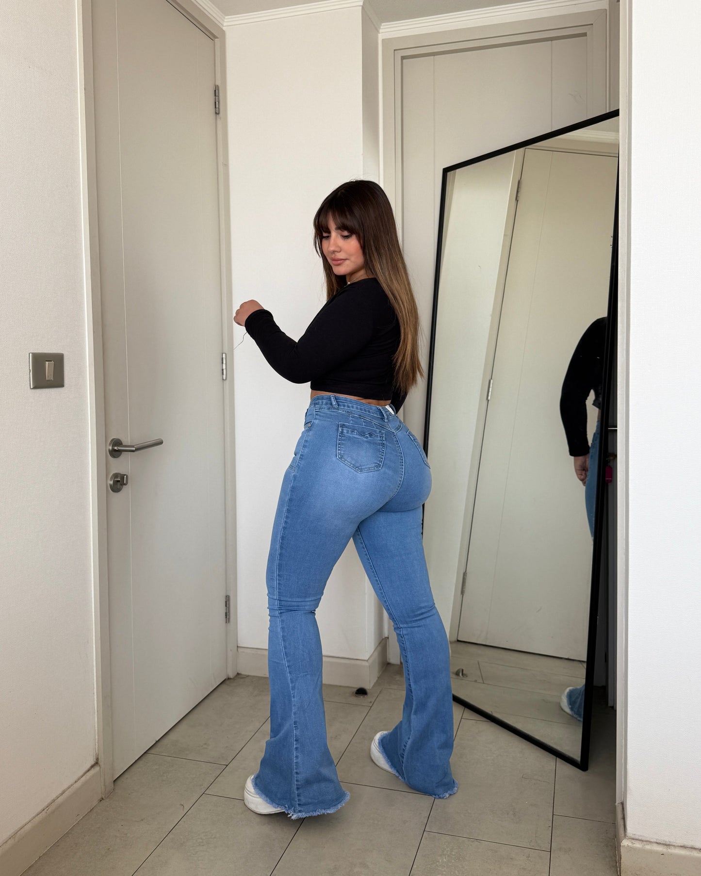 MB441 (B3) | Jeans Flare Azul Focalizado | Menina | Venta Por Mayor