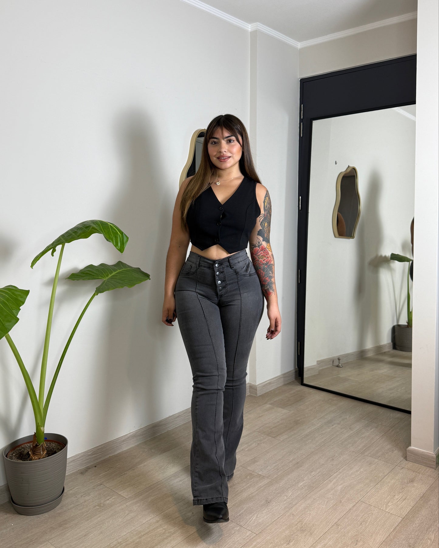 EZ2516 | Flare Nacional Gris Lineal 5 Botones | EZ | Venta Por Mayor