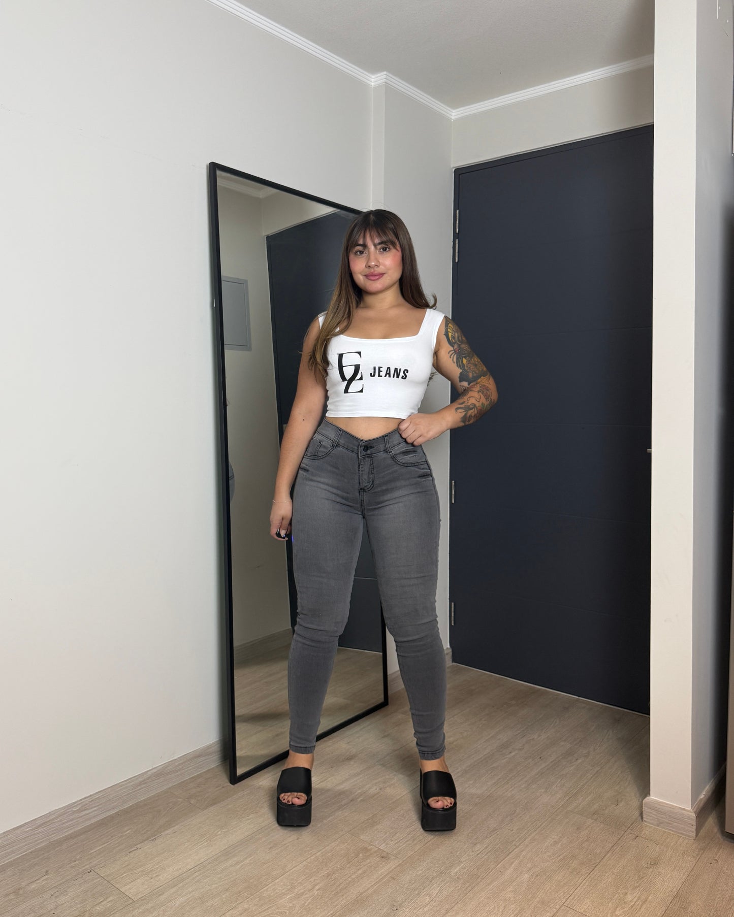 EZ2520 (N7) | Skinny Nacional Gris Ultra Push Up | EZ | Venta Por Mayor