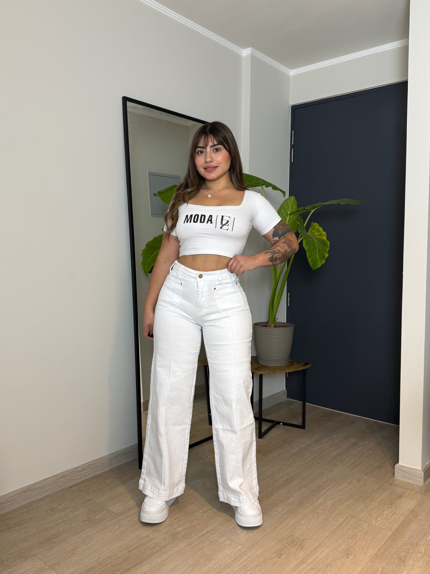 MB2001 (Q4) | Wide Leg Blanco Lineal Bolsillos Cuadrados | Menina | Venta Por Mayor