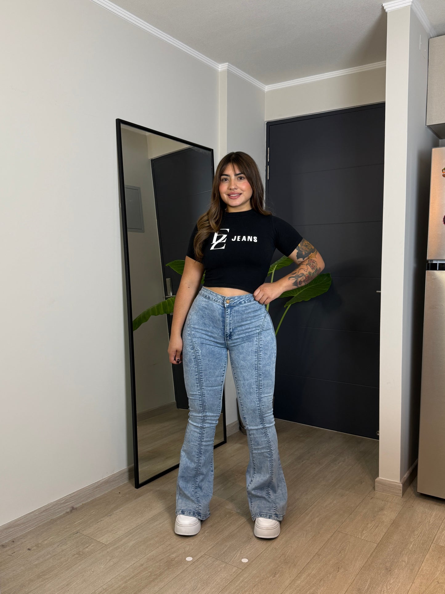 MB2063 (V1) | Flare Celeste Lineal Sin Bolsillos Adelante | Menina | Venta Por Mayor