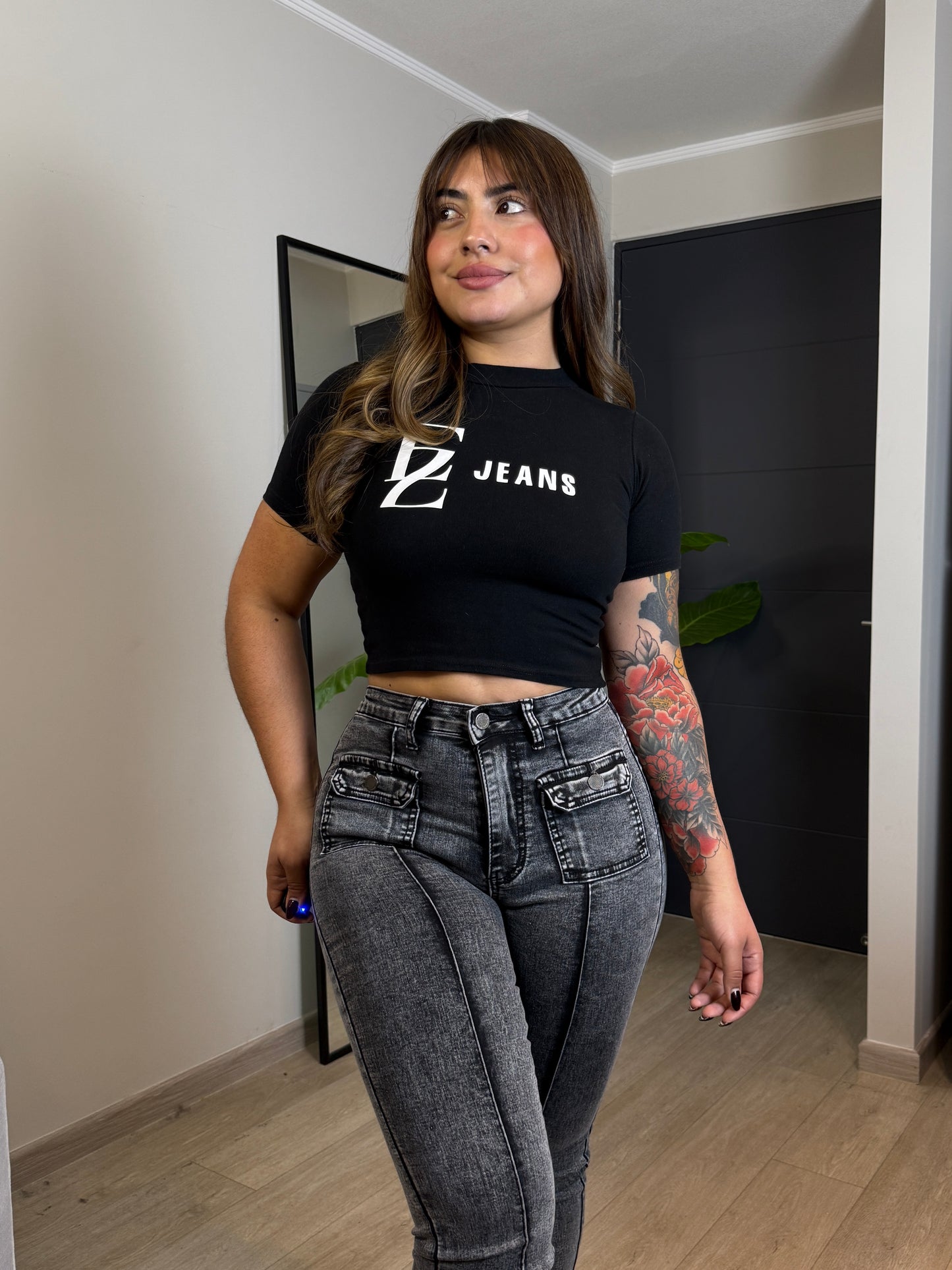 MB2067-1 (E7) | Flare Grafito Lineal Bolsillos Cuadrados | Menina | Venta Por Mayor