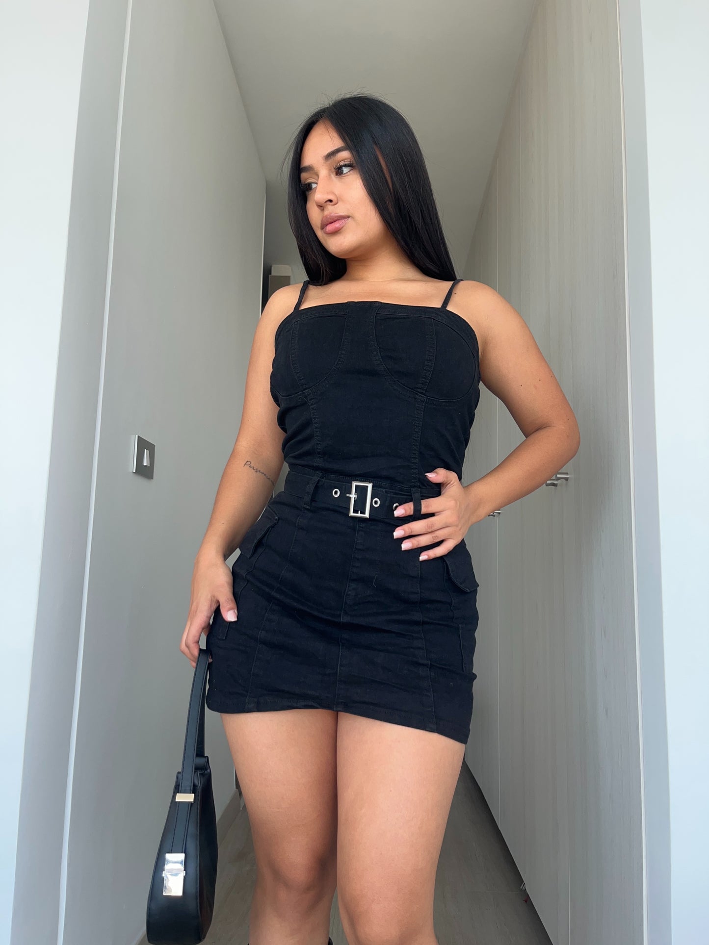 MB424-1 (K7) | Enterito Falda Short Cargo Negro | Menina | Venta Por Mayor