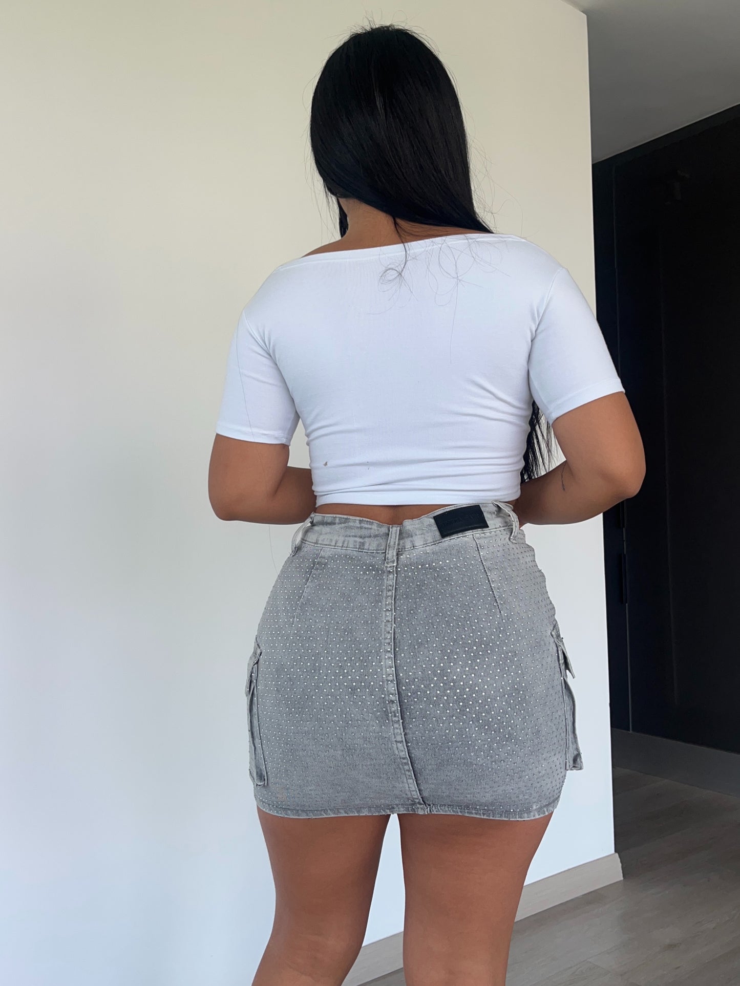 N672-3 (R3) | Falda Short Cargo Full Brillos Gris Claro | Menina | Venta Por Mayor