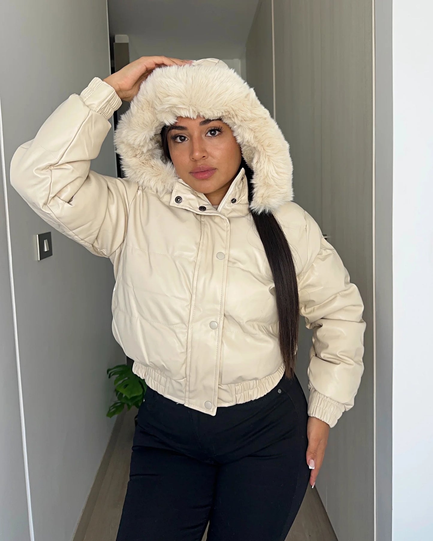 XY07 | Chaqueta Ecocuero Forrada Tedy | Moda Estroz | Venta por Mayor