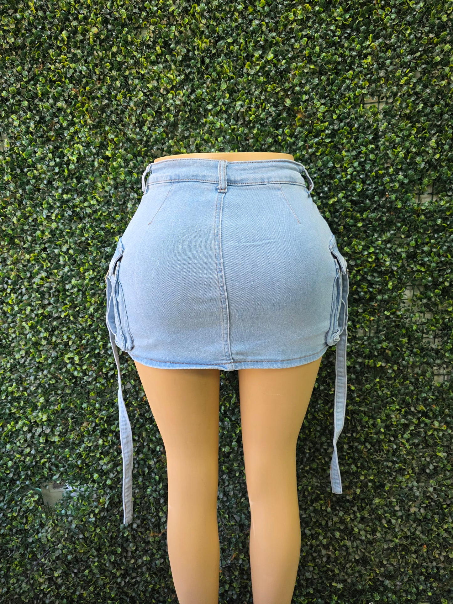 H606 (Q5) | Falda Short Cargo Celeste | Venta Por Mayor